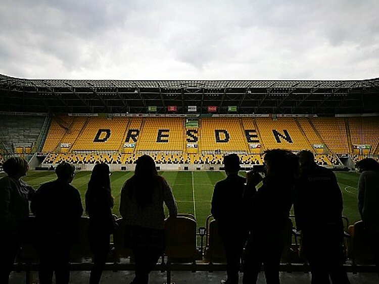 Zu Ostern ins Dynamo-Stadion Zu Ostern ins Dynamo-Stadion