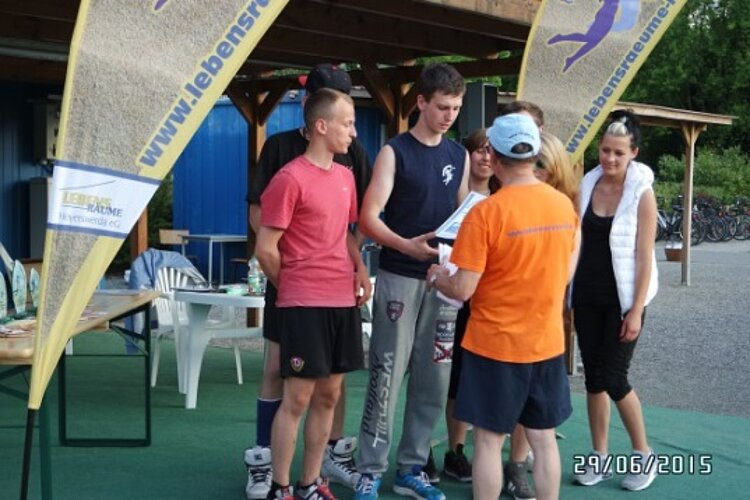 Erfolgreich Beachvolleyball gespielt