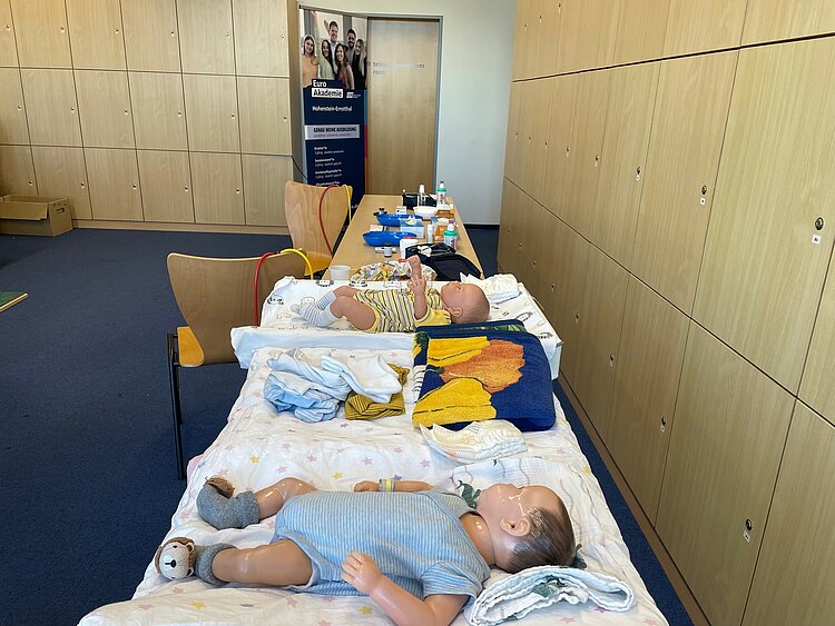 Bildungs- und Ausbildungsmesse der Euro-Schulen und Euro Akademie Hohenstein-Ernstthal Bildungs- und Ausbildungsmesse der Euro-Schulen und Euro Akademie Hohenstein-Ernstthal