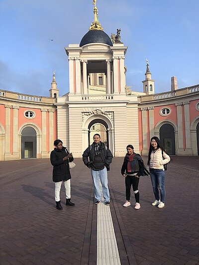 Zu Besuch im Brandenburgischen Landtag Zu Besuch im Brandenburgischen Landtag