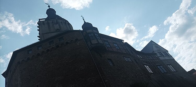 Sommerfest des DEHOGA-Landesverbandes Sachsen-Anhalt e. V. Burg Falkenstein bei Gegenlicht fotografiert