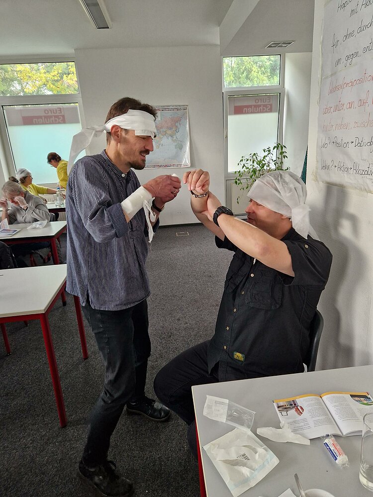 Erste Hilfe Kurs für unsere Mitarbeitenden Erste Hilfe Kurs für unsere Mitarbeitenden