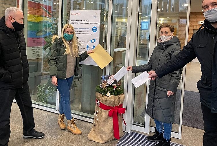 „Briefe gegen die Einsamkeit“ „Briefe gegen die Einsamkeit“