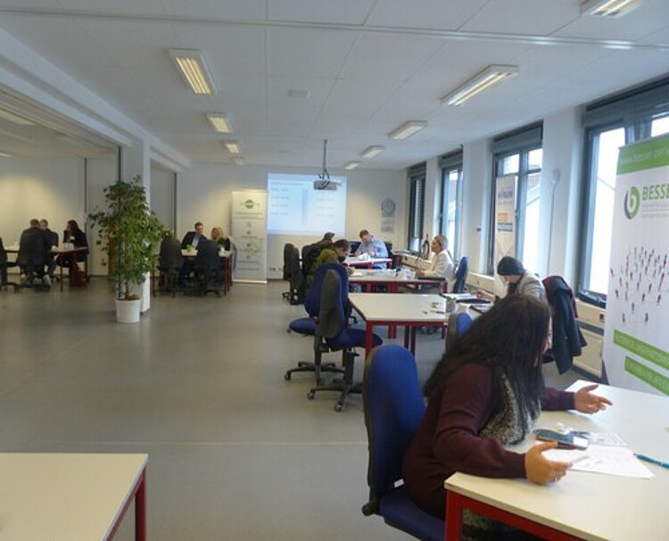 Job-Speed-Dating in unserer Aula Job-Speed-Dating in unserer Aula