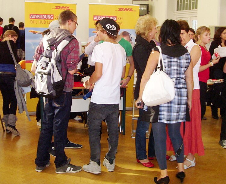 Messe der beruflichen Möglichkeiten Messe der beruflichen Möglichkeiten