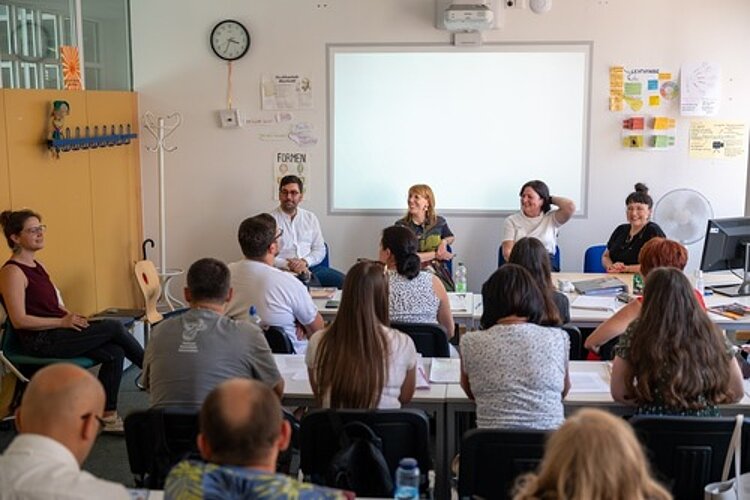 Sächsische Justizministerin zu Besuch an den Euro-Schulen Meißen Sächsische Justizministerin zu Besuch an den Euro-Schulen Meißen