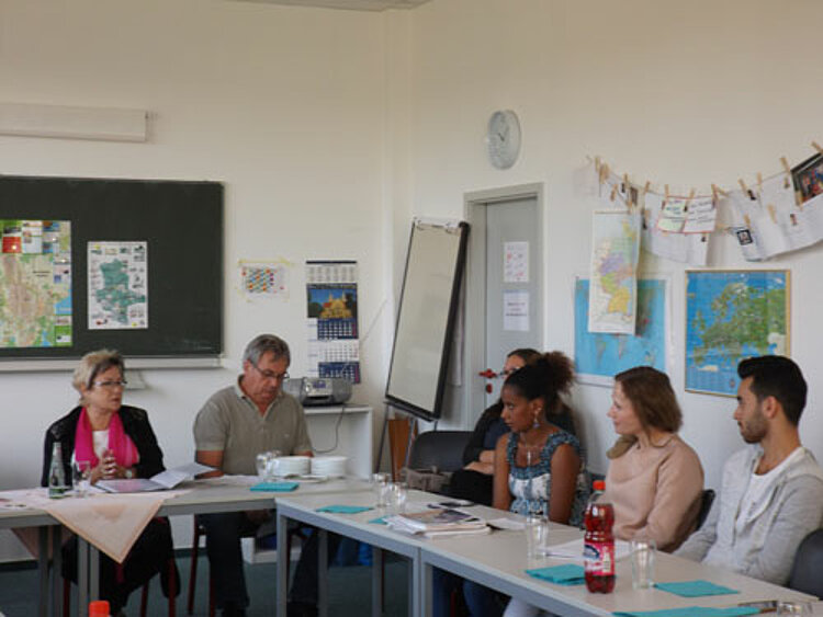 Oberbürgermeisterin Petra Wust zu Gast an den Euro-Schulen Bitterfeld-Wolfen Oberbürgermeisterin Petra Wust zu Gast an den Euro-Schulen Bitterfeld-Wolfen