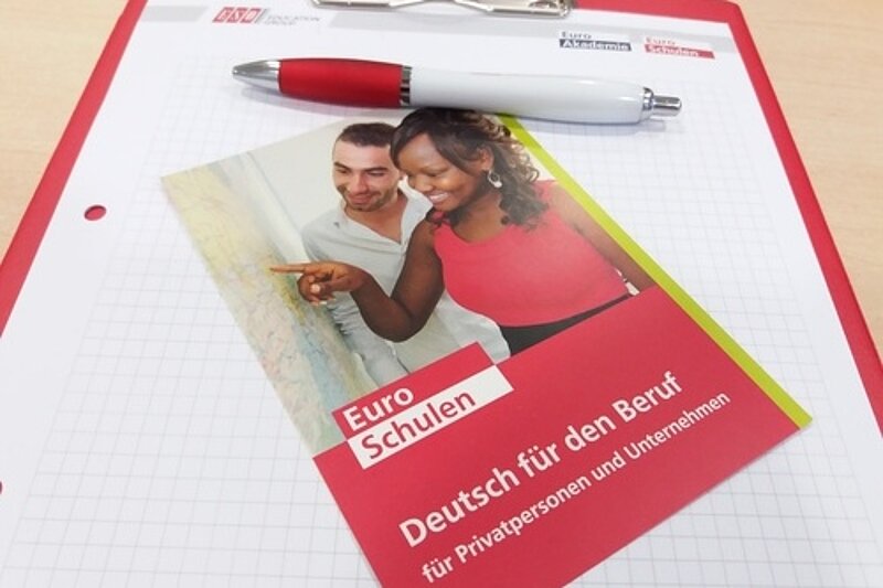 Deutschkurs im Unternehmen: Eine Aufzugsfahrt der Integration