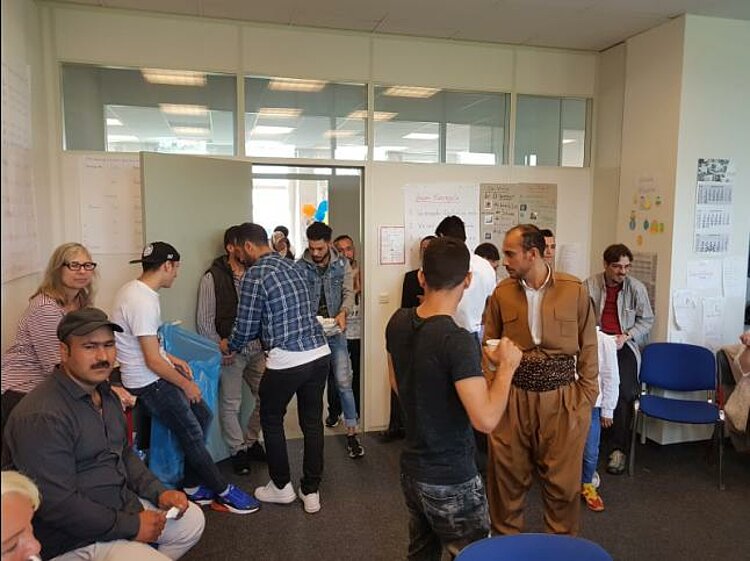 Sommerfest bei den Euro-Schulen Niederrhein Sommerfest bei den Euro-Schulen Niederrhein