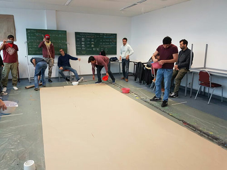 Kunstprojekt mit Flüchtlingen Kunstprojekt mit Flüchtlingen