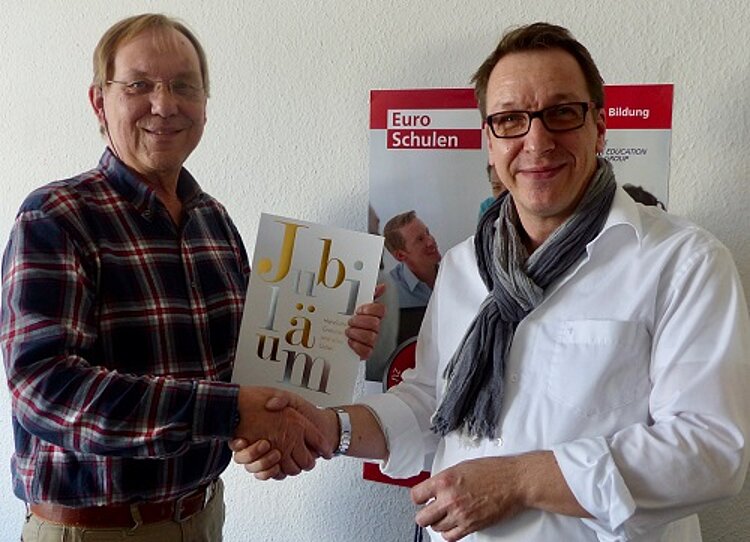 Wir gratulieren zu 70 Jahren Betriebszugehörigkeit! Wir gratulieren zu 70 Jahren Betriebszugehörigkeit!