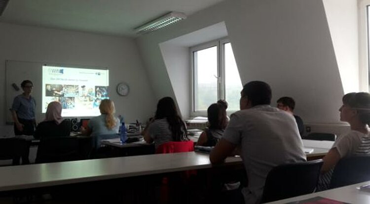 IHK Potsdam zu Besuch an den Euro-Schulen IHK Potsdam zu Besuch an den Euro-Schulen