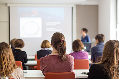 Herzlich willkommen an den Euro-Schulen! Herzlich willkommen an den Euro-Schulen!