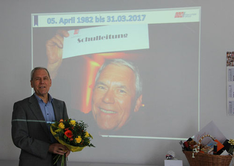 Zeit für etwas Neues – Abschied nach 35 Jahren bei den Euro-Schulen Hannover Zeit für etwas Neues – Abschied nach 35 Jahren bei den Euro-Schulen Hannover