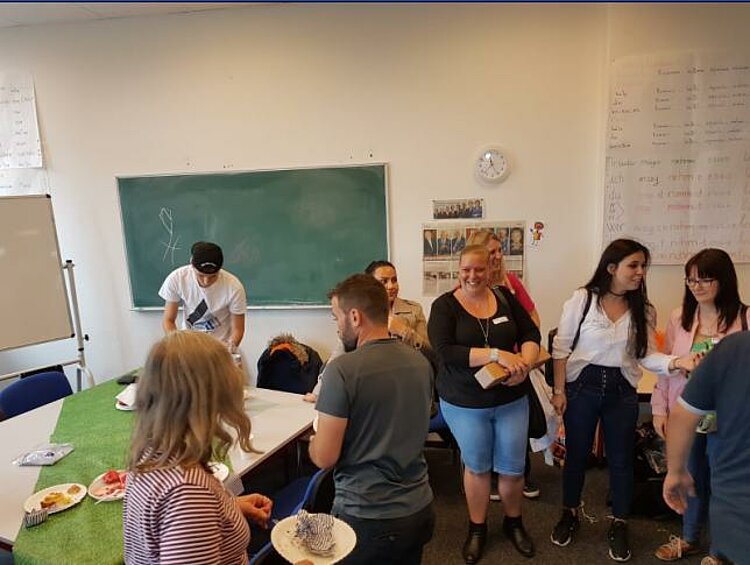 Sommerfest bei den Euro-Schulen Niederrhein Sommerfest bei den Euro-Schulen Niederrhein