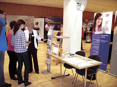 Angebote der Euro-Schulen Leipzig auf Jobmesse sehr gefragt Angebote der Euro-Schulen Leipzig auf Jobmesse sehr gefragt-1