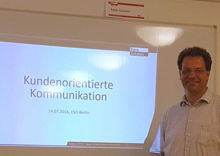 Weiterbildung der Verwaltungskräfte Weiterbildung der Verwaltungskräfte