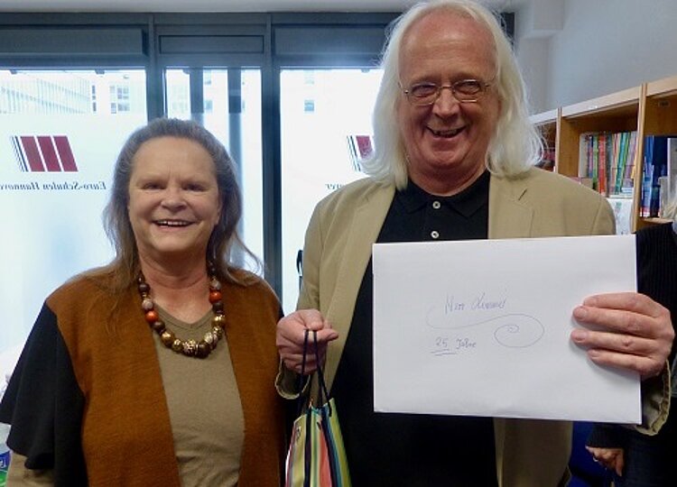 Wir gratulieren zu 70 Jahren Betriebszugehörigkeit! Wir gratulieren zu 70 Jahren Betriebszugehörigkeit!