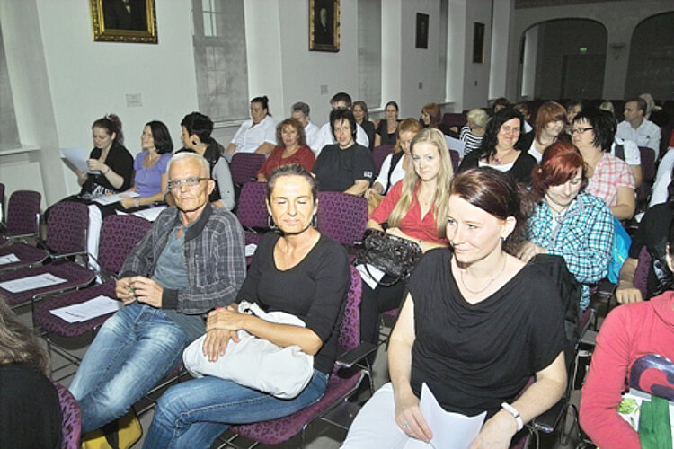 Feierliche Eröffnung des neuen Schuljahres Feierliche Eröffnung des neuen Schuljahres