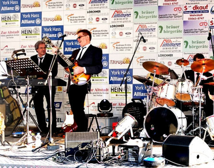 Dozent der Euro-Schulen rockt auf den Spuren der Stones Dozent der Euro-Schulen rockt auf den Spuren der Stones