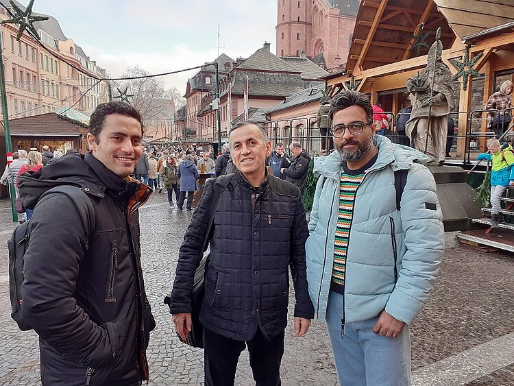 Besuch auf dem Weihnachtsmarkt Besuch auf dem Weihnachtsmarkt