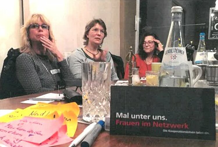 Frauen netzwerken anders Frauen netzwerken anders