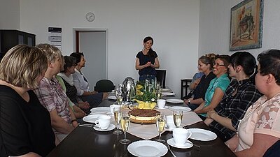 Herzlichen Glückwunsch den neuen Praxisanleitern Herzlichen Glückwunsch den neuen Praxisanleitern-1