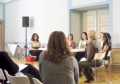Sprach- und Integrationsmittler im Dialog mit Netzwerkpartnern Sprach- und Integrationsmittler im Dialog mit Netzwerkpartnern-1