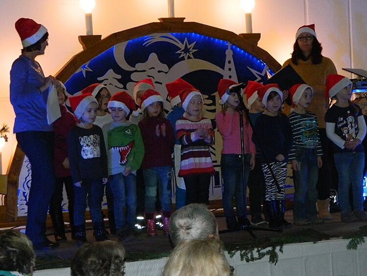 Projekt „STABIL“ beteiligte sich am „5. Sozialen Weihnachtsmarkt“ Projekt „STABIL“ beteiligte sich am „5. Sozialen Weihnachtsmarkt“