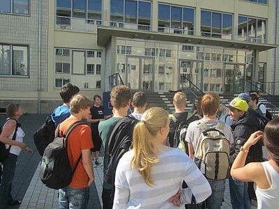 Gymnasiasten besuchen Hochschule Gymnasiasten besuchen Hochschule