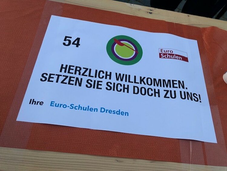 Gastmahl für alle – Dresden is(s)t bunt Gastmahl für alle – Dresden is(s)t bunt