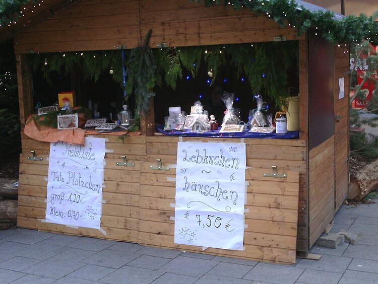 Projekt „Kickstart“ AH U25 auf dem Weihnachtsmarkt Iserlohn Projekt „Kickstart“ AH U25 auf dem Weihnachtsmarkt Iserlohn