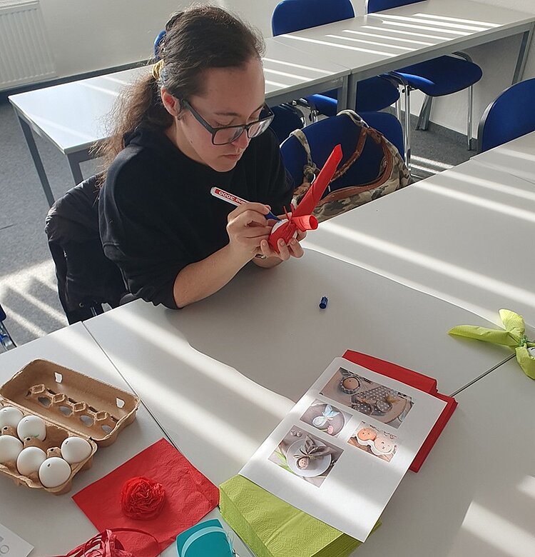 Osterdeko à la „Reha-Integrativ“: Kreativität trifft Gaumenfreude! Osterdeko à la „Reha-Integrativ“: Kreativität trifft Gaumenfreude!
