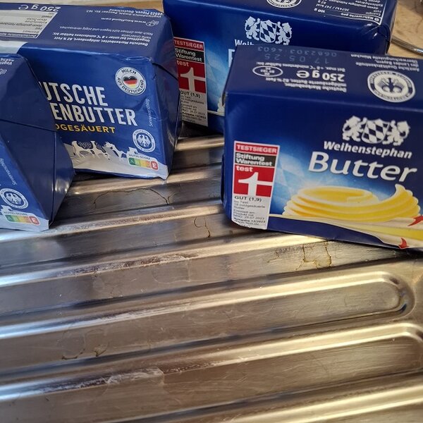 Einige Packungen Butter