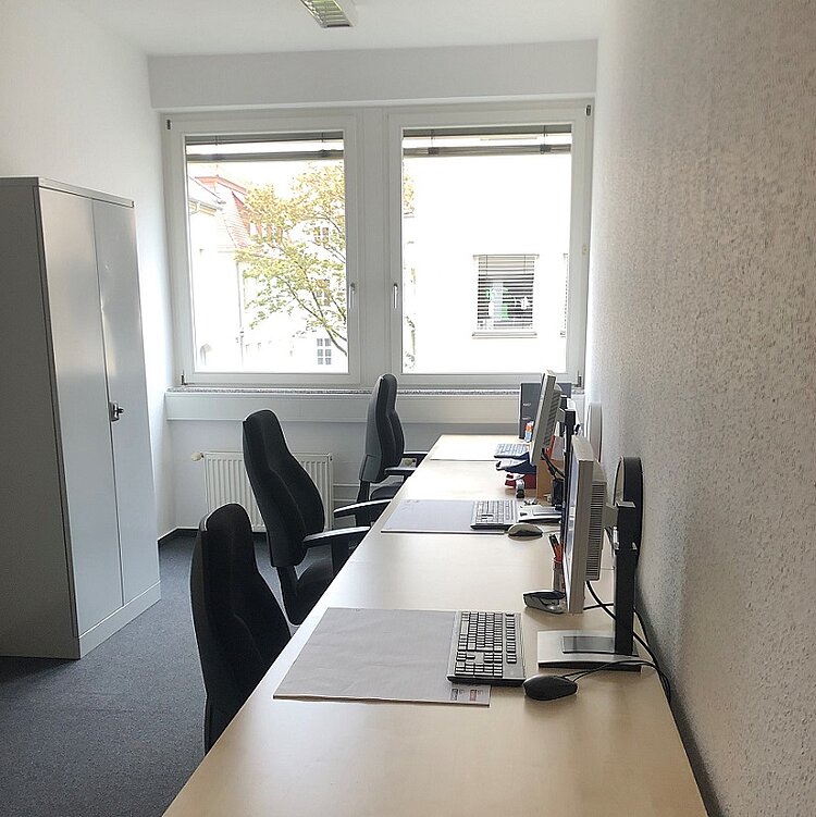 Staff only! Neuer Raum für unsere Lehrer*innen Staff only! Neuer Raum für unsere Lehrer*innen
