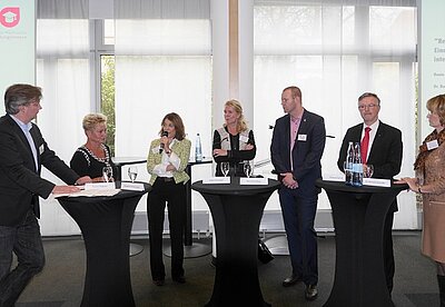 Neue Märkische Bildungsmesse: Podiumsdiskussion zum Thema "Refugees Welcome?!"