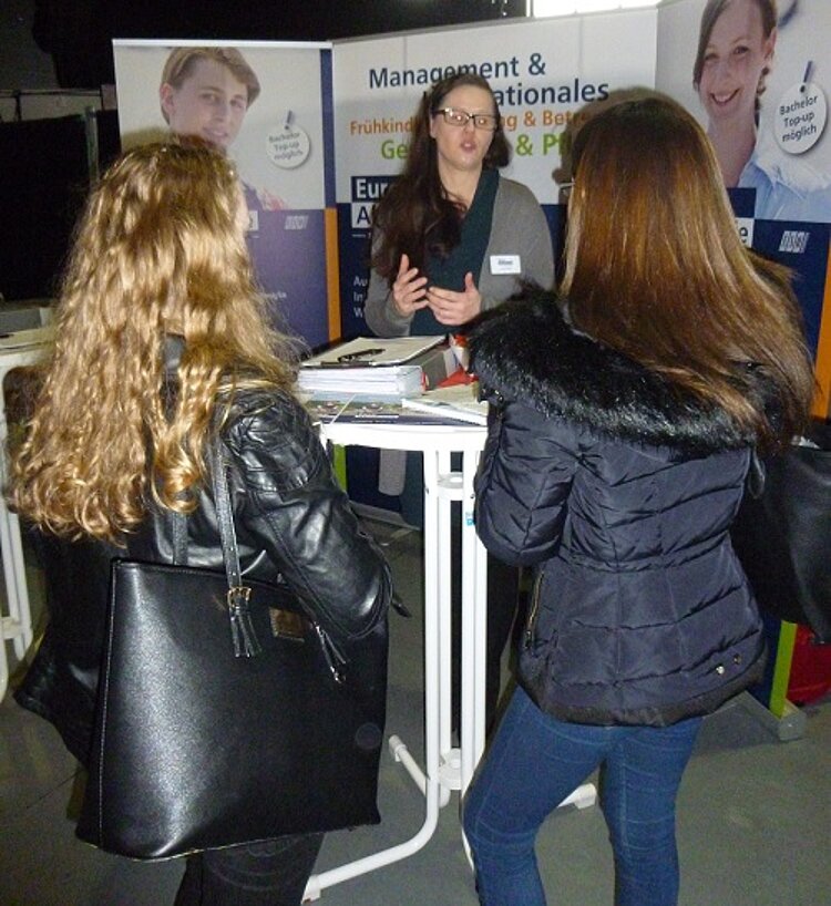 Erfolgreiche Teilnahme an der Berufsinformationsmesse Erfolgreiche Teilnahme an der Berufsinformationsmesse