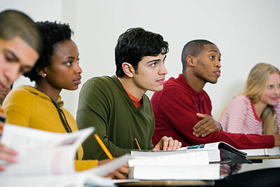 Erster Kurs nach dem Nationalen Programm zur Deutschförderung gestartet Erster Kurs nach dem Nationalen Programm zur Deutschförderung gestartet