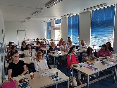 Digitalisierung im Sprachunterricht – multimediales Unterrichten mit Linie 1 digital Digitalisierung im Sprachunterricht – multimediales Unterrichten mit Linie 1 digital