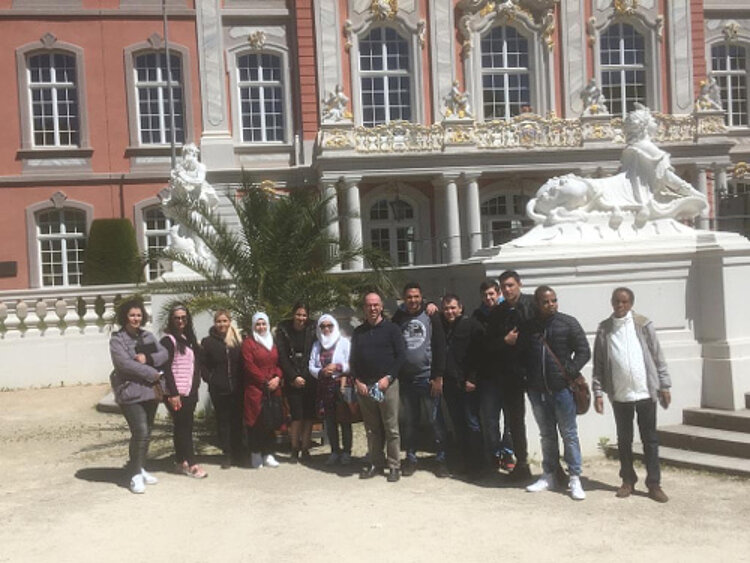 Orientierungskurs besucht Konstantinbasilika Orientierungskurs besucht Konstantinbasilika