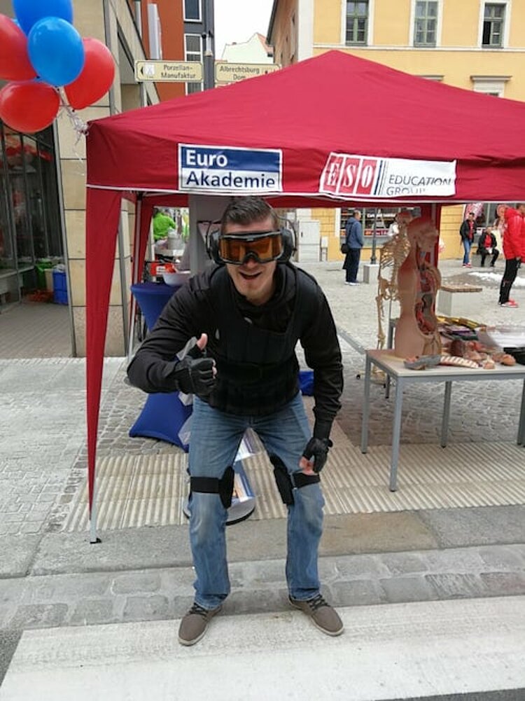 Die Euro-Schulen beim Straßenfest in Meißen Die Euro-Schulen beim Straßenfest in Meißen