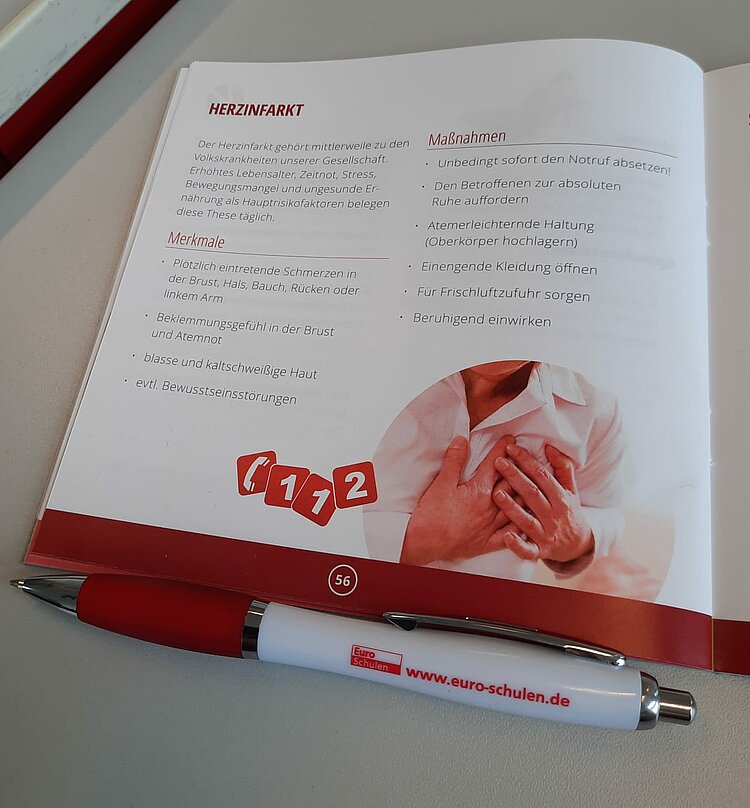 Erste Hilfe Kurs für unsere Mitarbeitenden Erste Hilfe Kurs für unsere Mitarbeitenden
