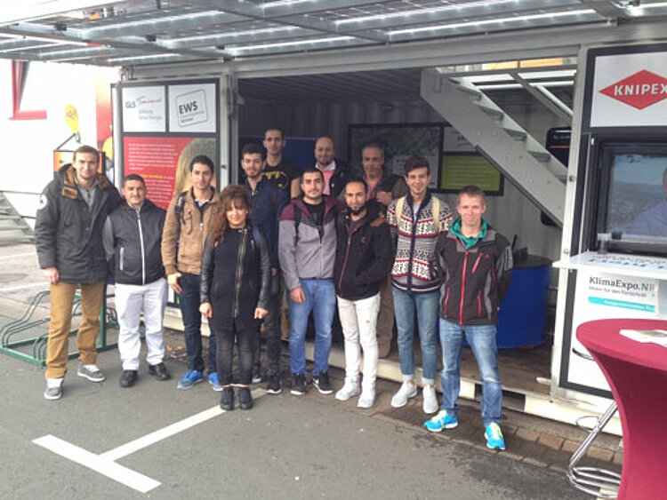 Ausflug zur „Farm in the box“ 