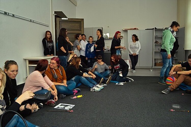 Mit interkultureller Begegnung zum Abbau von Ängsten und Vorurteilen beitragen! Mit interkultureller Begegnung zum Abbau von Ängsten und Vorurteilen beitragen!