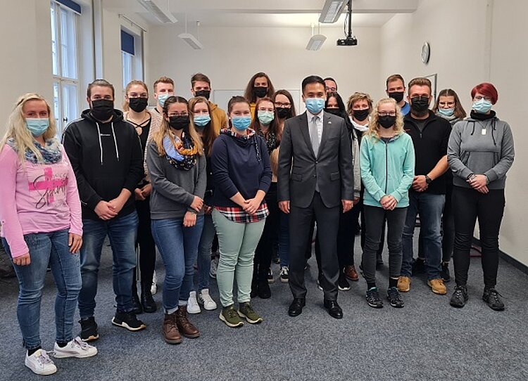 US-Generalkonsul zu Gast an der Euro Akademie Görlitz US-Generalkonsul zu Gast an der Euro Akademie Görlitz