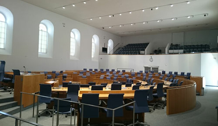 Schüler besichtigten Landtag Schüler besichtigten Landtag