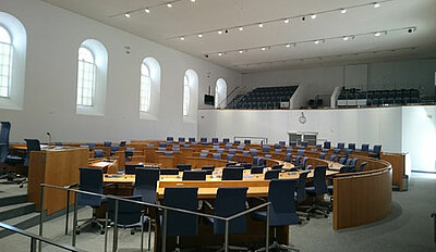 Schüler besichtigten Landtag-1