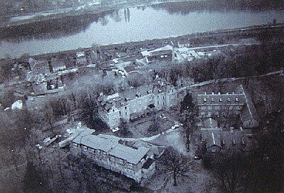 Mit den Bundesfreiwilligen auf Exkursion in Pirna Sonnenstein Mit den Bundesfreiwilligen auf Exkursion in Pirna Sonnenstein