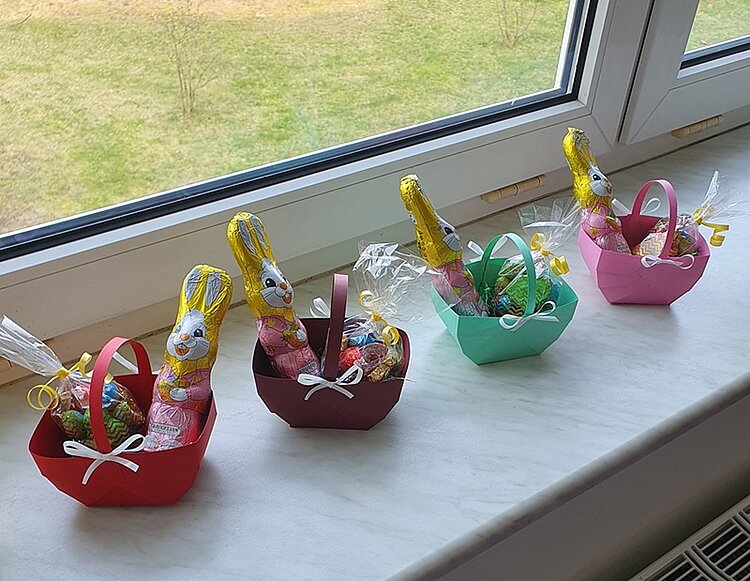 Osterdeko à la „Reha-Integrativ“: Kreativität trifft Gaumenfreude! Osterdeko à la „Reha-Integrativ“: Kreativität trifft Gaumenfreude!