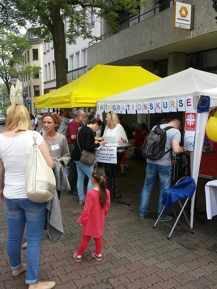 Spielend Deutsch lernen Spielend Deutsch lernen